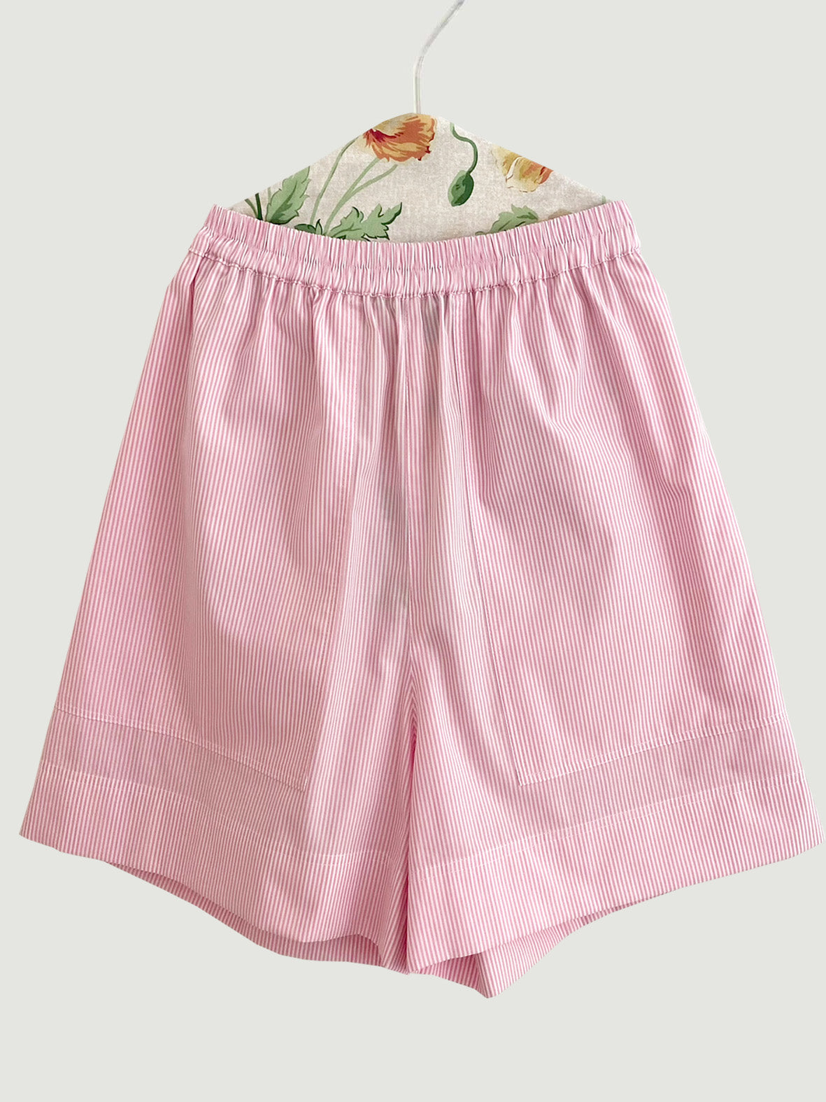 WIDE BERMUDA SHORTS / PINK STRIPES / WOMEN